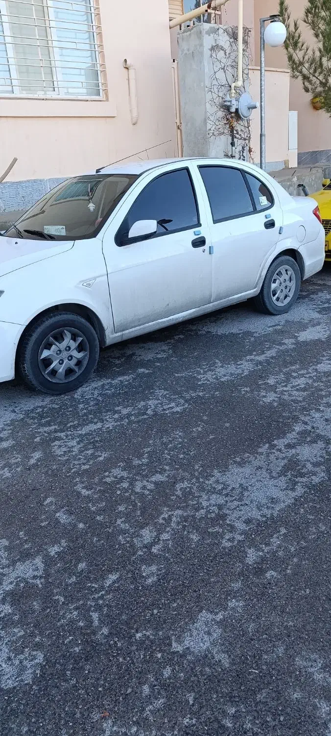 ساینا ۱۴۰۰ در حد نو تمیز|خودرو سواری و وانت|شیراز, باغ تخت|دیوار