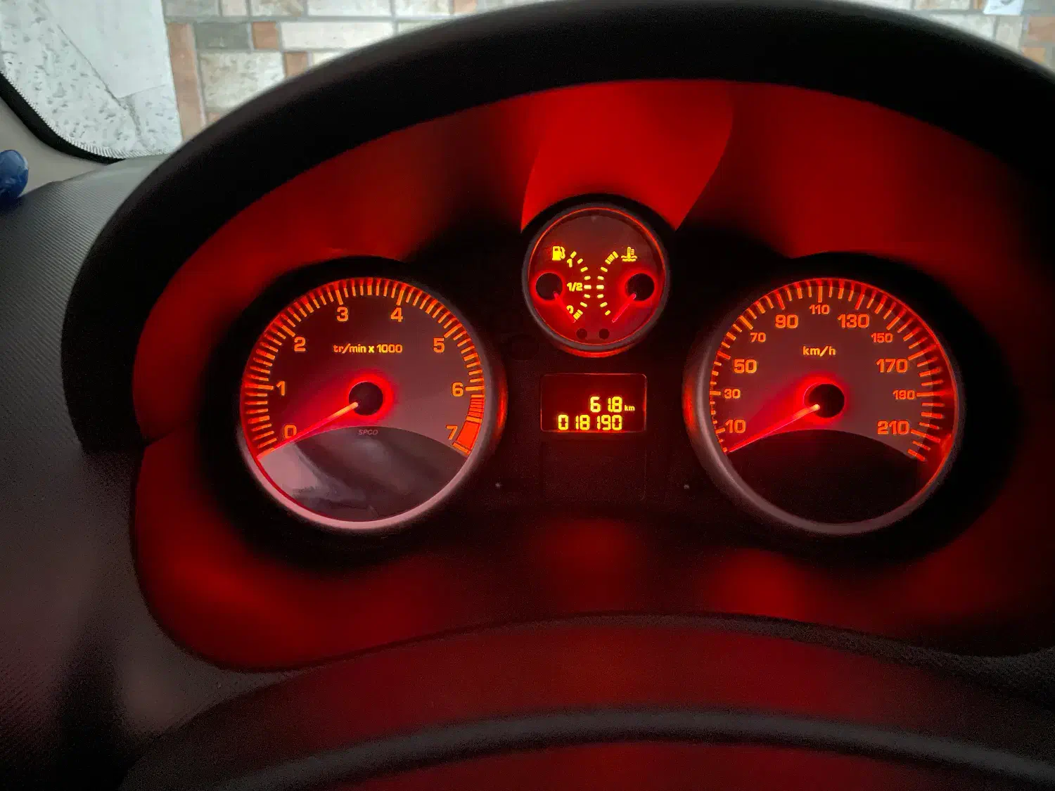 پژو ۲۰۷ دنده ای|خودرو سواری و وانت|همدان, |دیوار