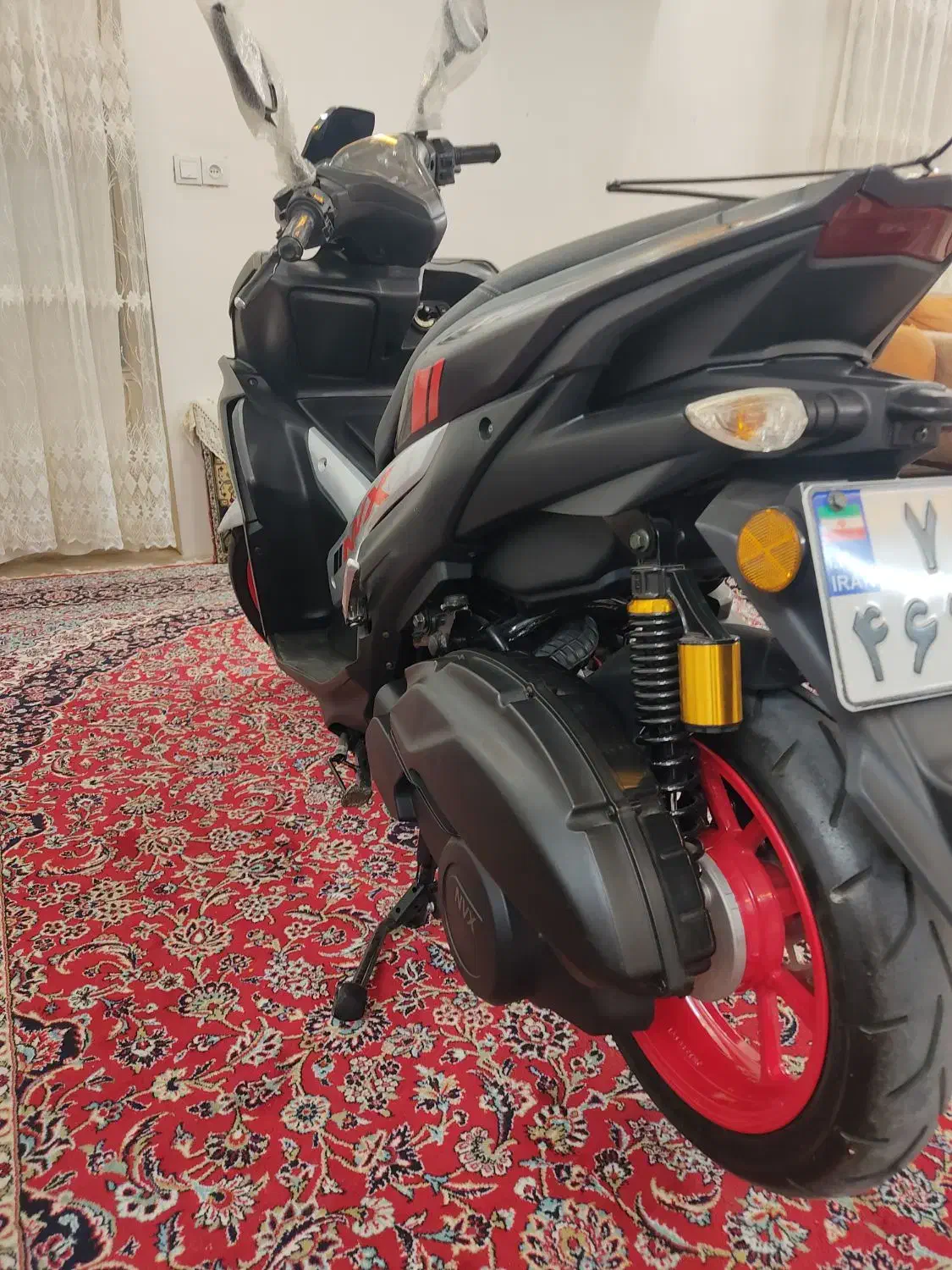 موتور nvx170 مدارک تکمیل ۴تا کار|موتورسیکلت|گرمسار, |دیوار