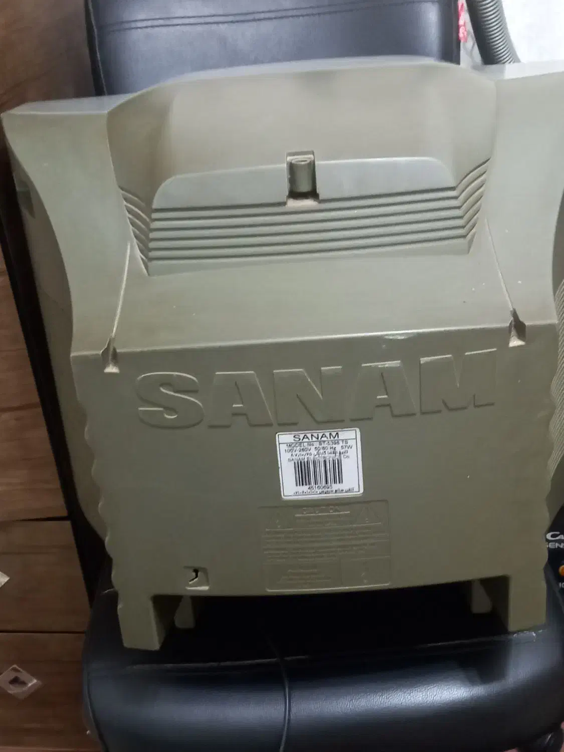 تلویزیون ۲۱ صنام|تلویزیون و پروژکتور|رشت, نخودچر|دیوار