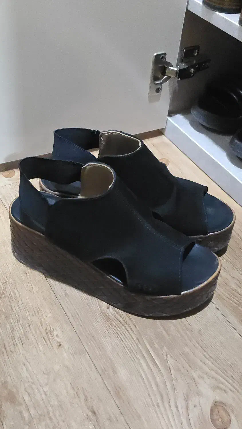 کفش پاشنه دار|کیف، کفش، کمربند|گرگان, |دیوار