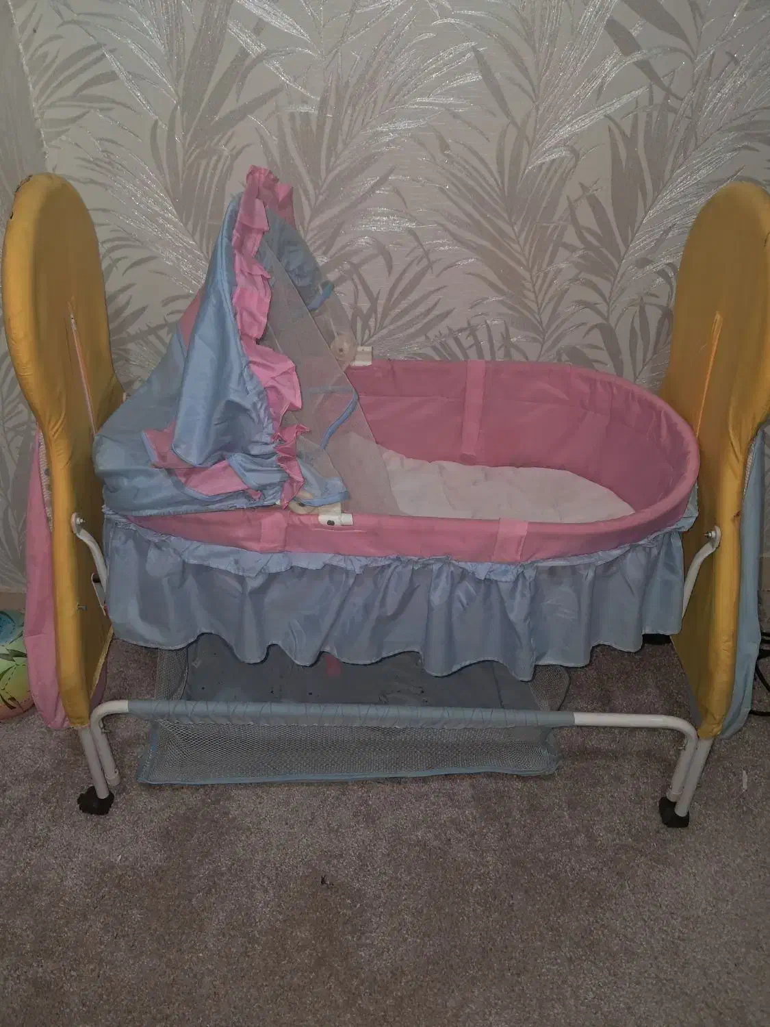 سعدی|تخت و سرویس خواب|اهواز, کوی سعدی|دیوار