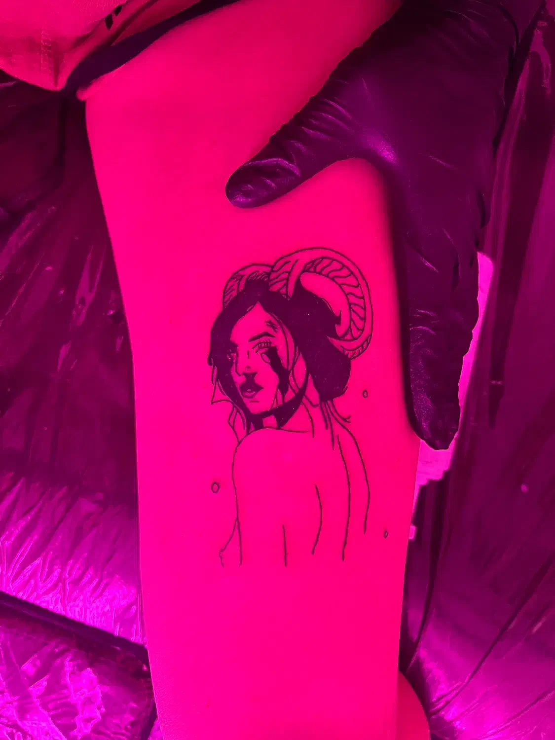 تتو ، تتوبدن ، بافت مو ، آقایان و بانوان|خدمات آرایشگری و زیبایی|مشهد, یوسفیه (شهرک غرب)|دیوار