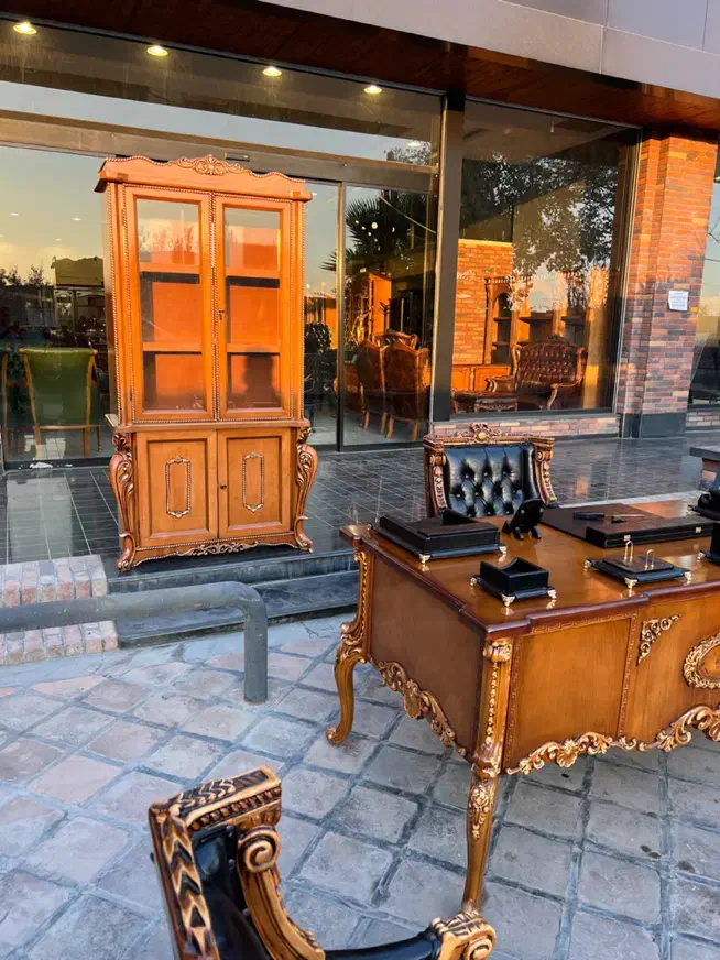 مبلمان اداری کلاسیک میزمدیریت ومبل سناتورچهاردانگه|دفتر کار|تهران, شهرک شریفی|دیوار