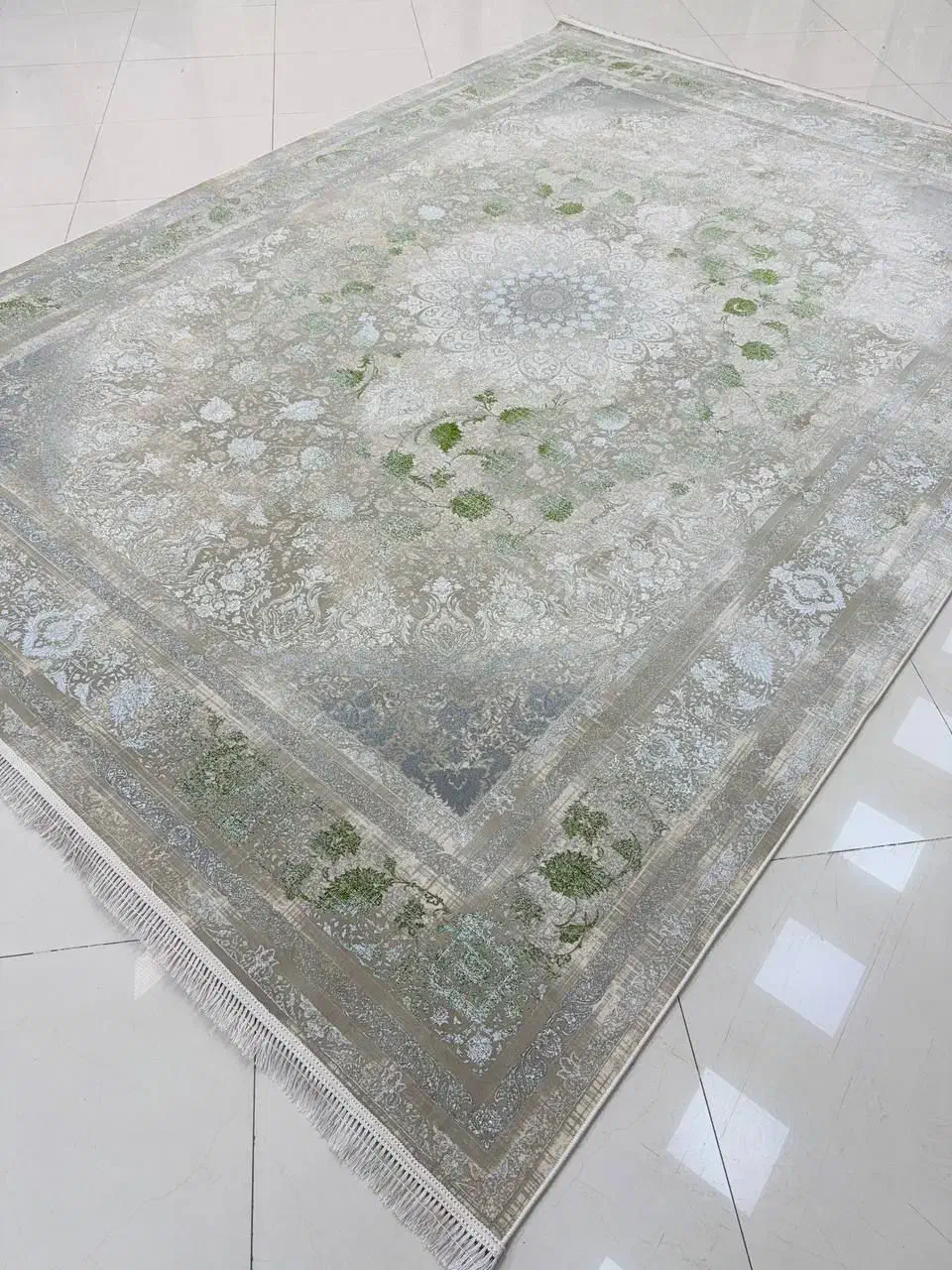 ماهلین بدون پول پیش|فرش|یزد, |دیوار