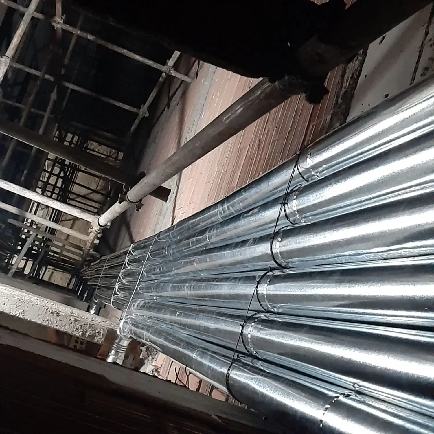 ساخت و نصب لوله وهود و نصب سانتریفیوژ و فن|خدمات پیشه و مهارت|گنبد کاووس, |دیوار