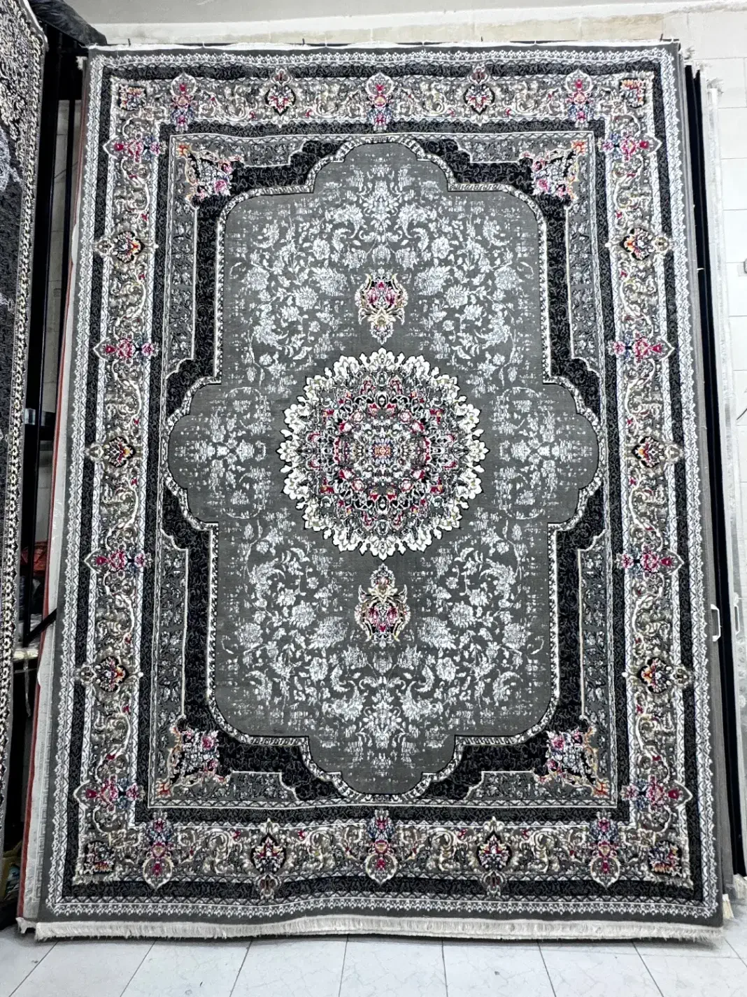 فرش‌فقط۱۱۷۰۰ت‌مرودشت|فرش|مرودشت, بیست متری بیمارستان|دیوار