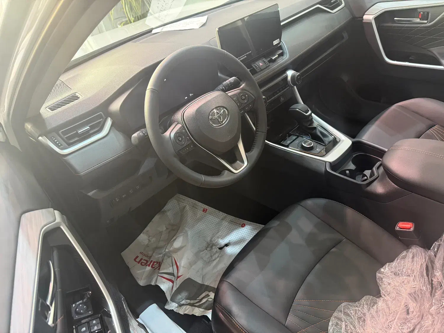 تویوتا راو ۴ دو دف فول ۲۰۲۵|خودرو سواری و وانت|تهران, سهروردی|دیوار