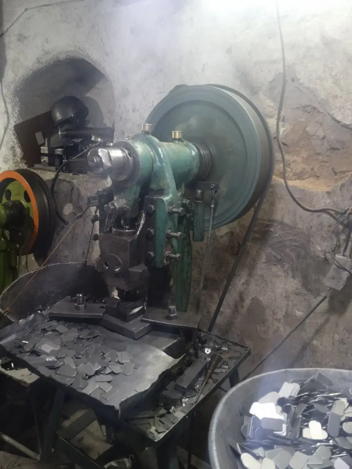 پرس 12تن|ماشین‌آلات صنعتی|تهران, مسگرآباد|دیوار