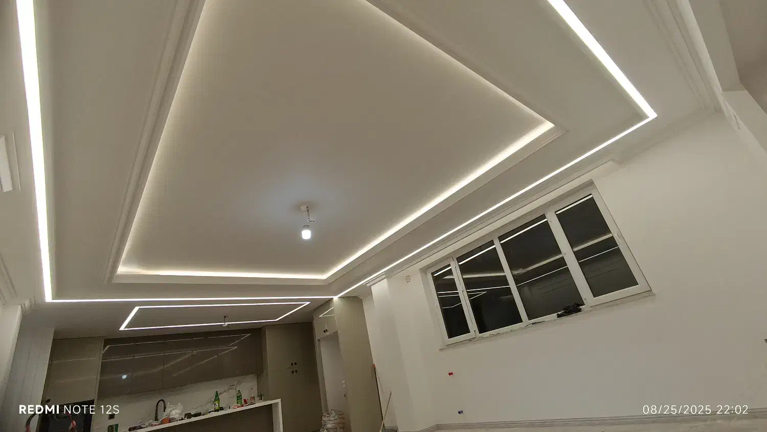 خدمات برق کاری ساختمان|خدمات پیشه و مهارت|خلخال, |دیوار