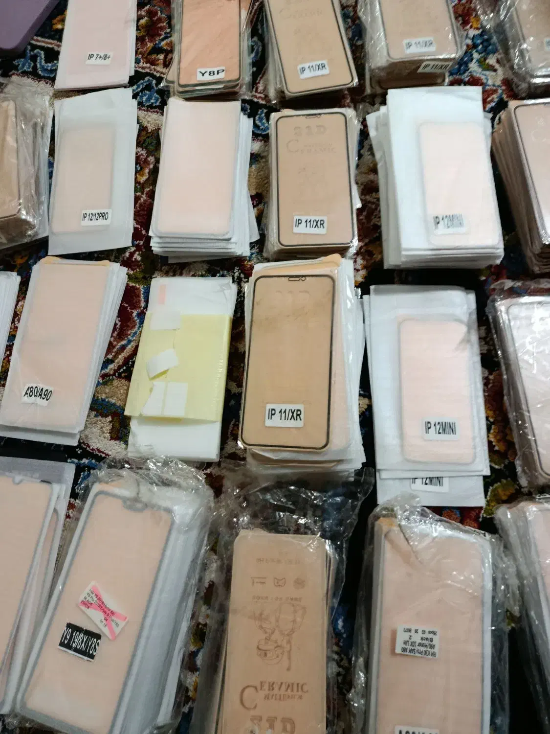 گاردو گلس بصورت کلی حراج زیر قیمت همه جا|لوازم جانبی موبایل و تبلت|مشهد, کشاورز|دیوار