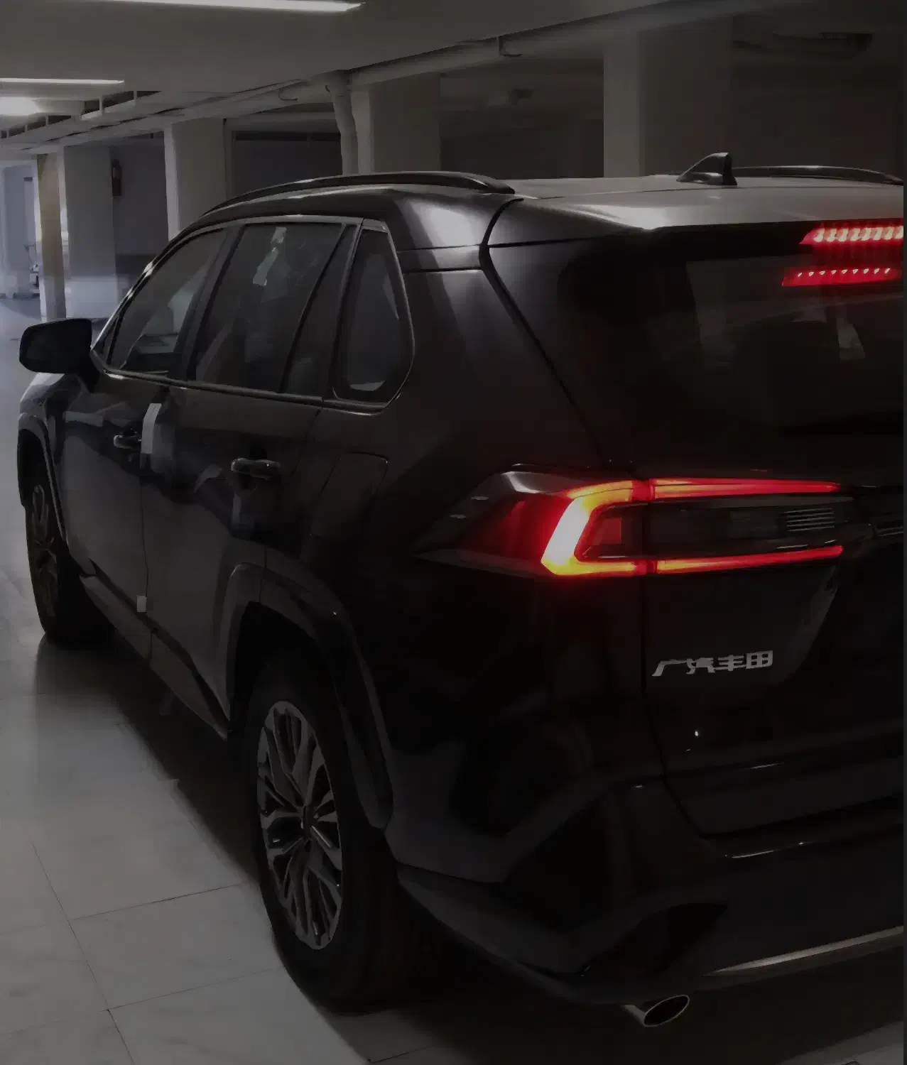 نویوتا وایلد لندر مدل ۲۰۲۵، مشکی با ضمانت کارنامه|خودرو سواری و وانت|تهران, اوین|دیوار