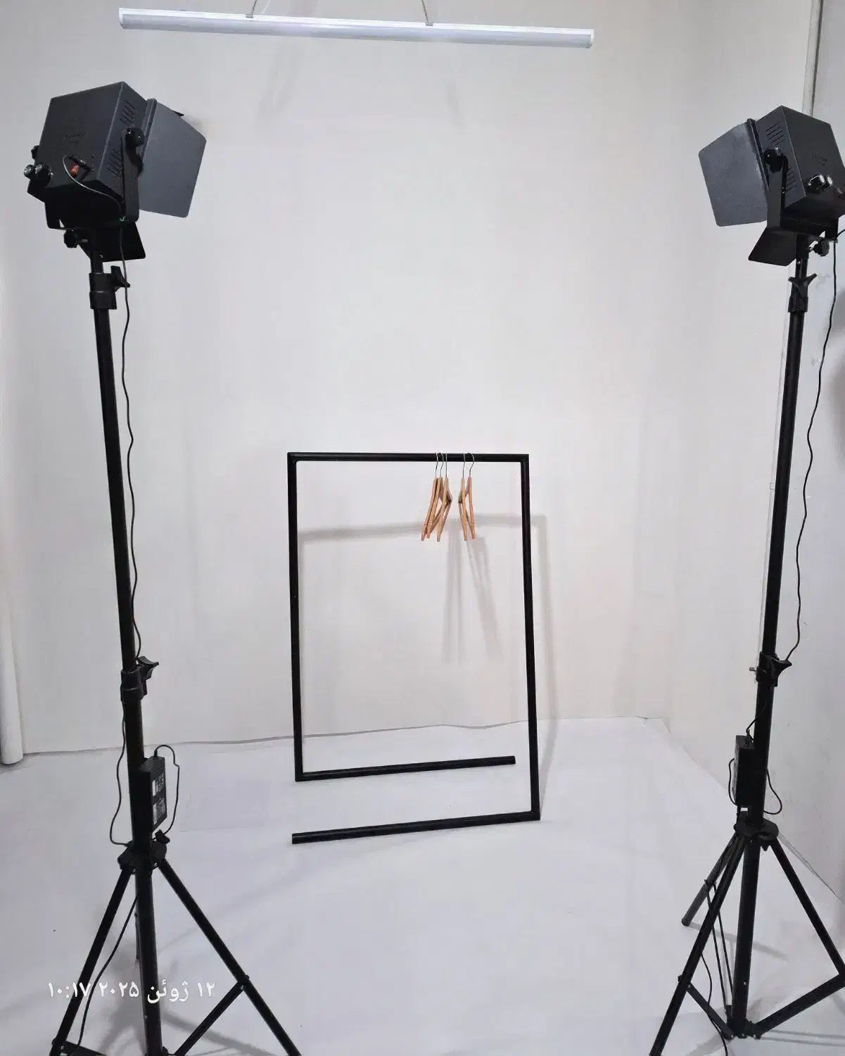 فون ( پرده ) تولید محتوا|دوربین عکاسی و فیلم‌برداری|لنجان, |دیوار