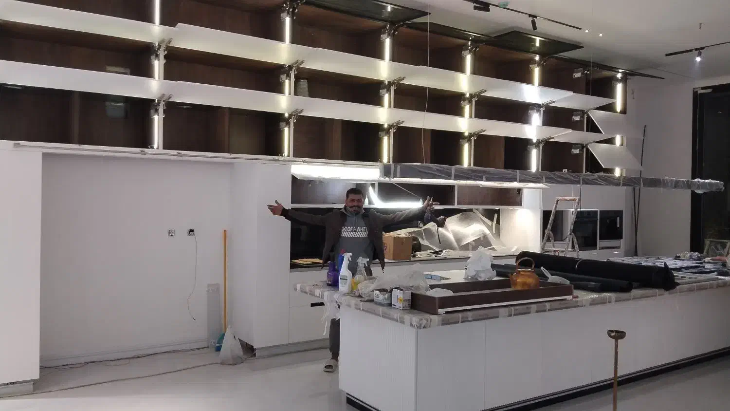 نصب وتعمیرات کابینت کمد دیواری پارکت قرنیز و پرده|خدمات پیشه و مهارت|بندرعباس, |دیوار