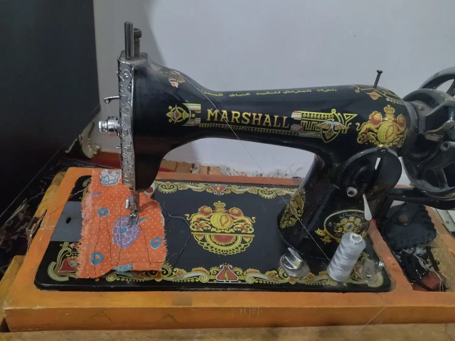 چرخ خیاطی قدیمی|چرخ خیاطی و ریسندگی|اهر, |دیوار