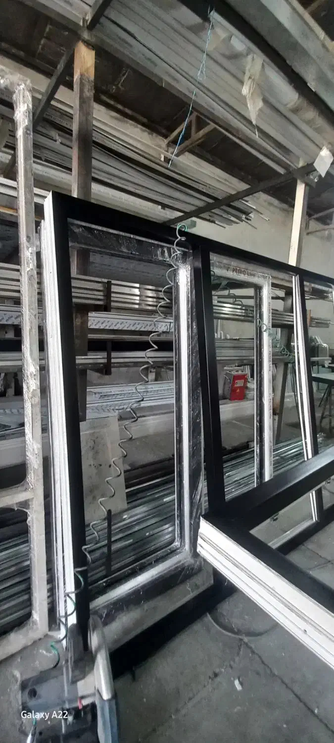 درب.پنجره.کرکره.ماربل شیت.رنگ|مصالح و تجهیزات ساختمان|قم, قلعه صدری|دیوار