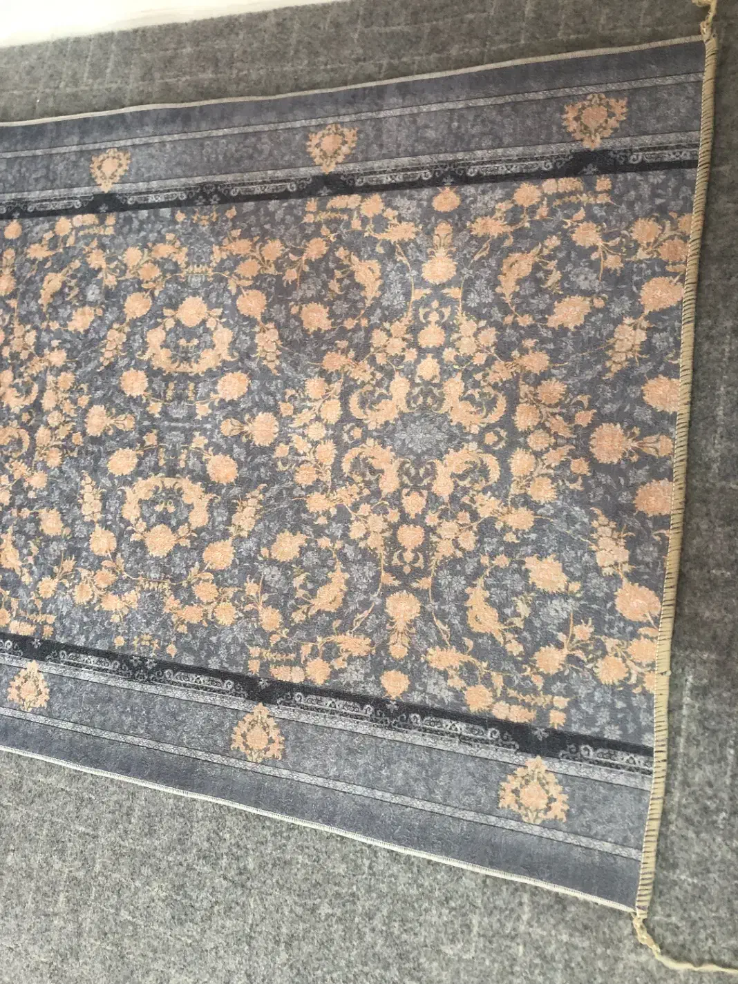 پادری نو نو|فرش|کرمانشاه, |دیوار