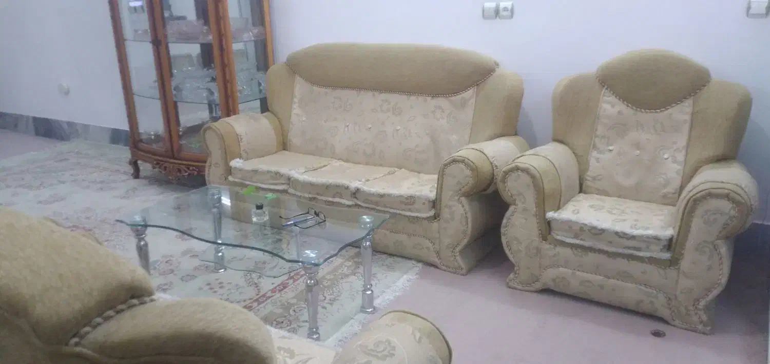 مبل راحتی|مبلمان خانگی و میز عسلی|قم, هنرستان|دیوار