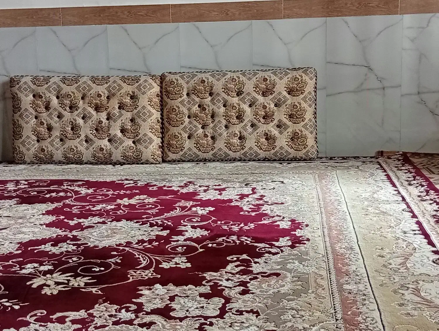پشتی درحدنو|پشتی|قروه, |دیوار