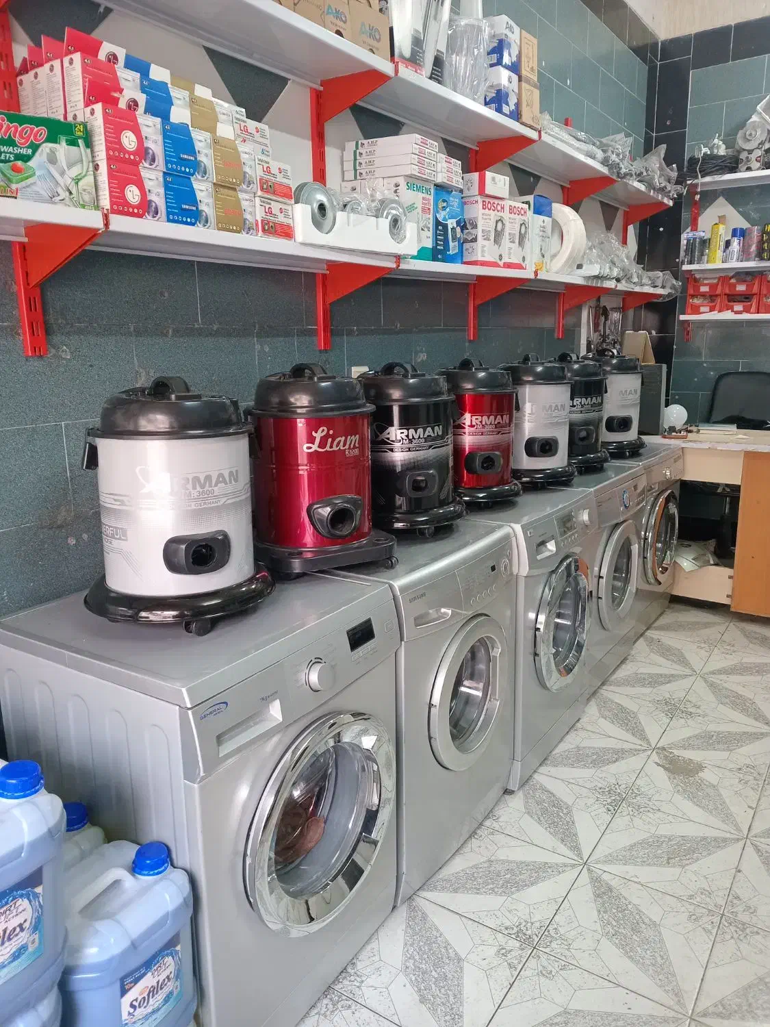 تعمیرات تخصصی ماشین لباسشویی با یک سال ضمانت کتبی|خدمات پیشه و مهارت|قم, عمار یاسر|دیوار