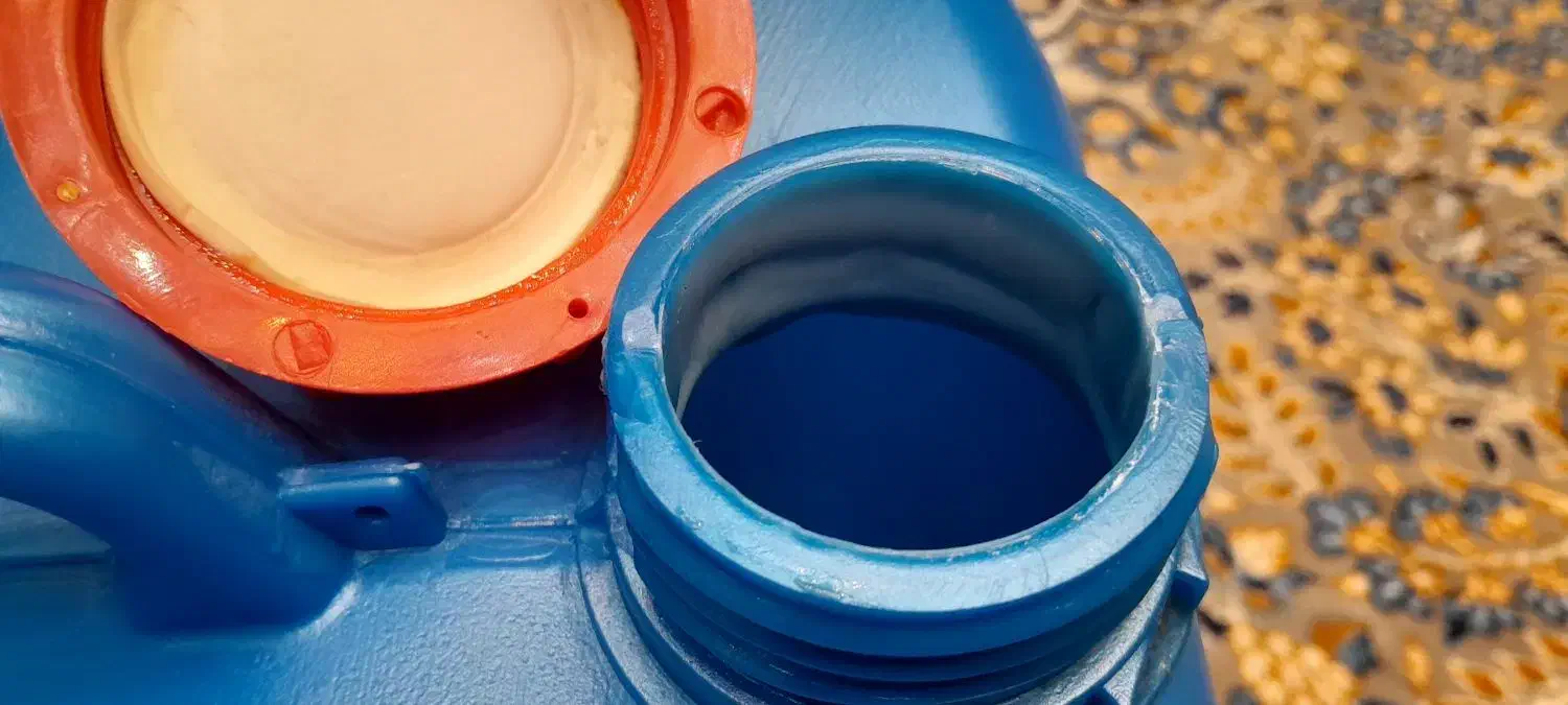 گالن ۲۰ لیتری ۲ لایه|ظروف نگهدارنده، پلاستیکی، یک‌بارمصرف|سنندج, |دیوار