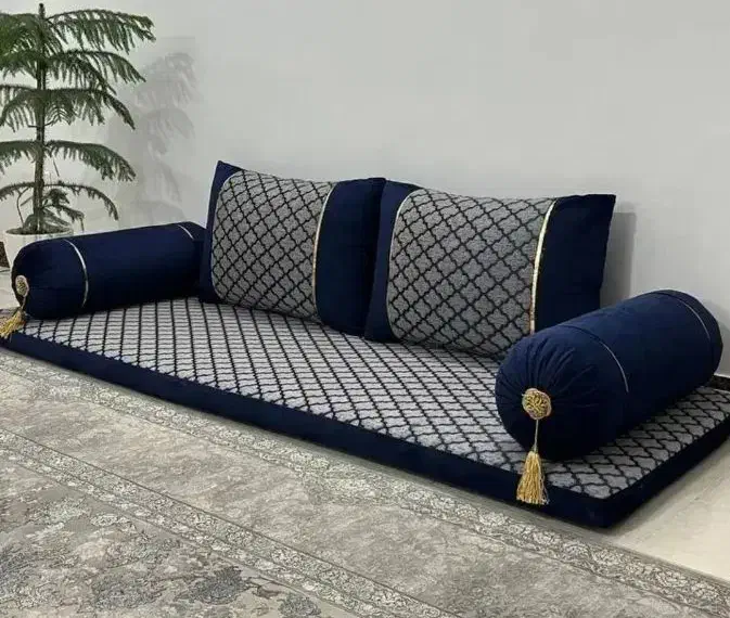 شاه نشین مدرن.پشتی|پشتی|قم, انصارالحسین|دیوار