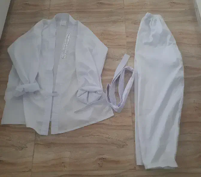 لباس کاراته مناسب ۱۰و ۱۱ سال|لباس|زرندیه, |دیوار