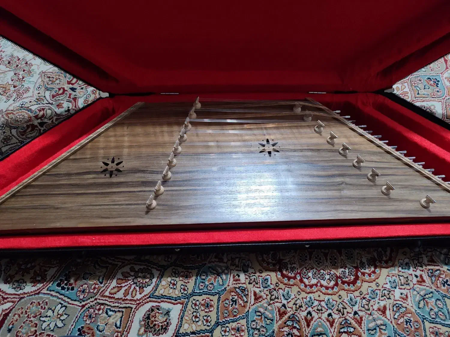 سنتور تک مهر چوب گردو|سازهای سنتی|مبارکه, |دیوار