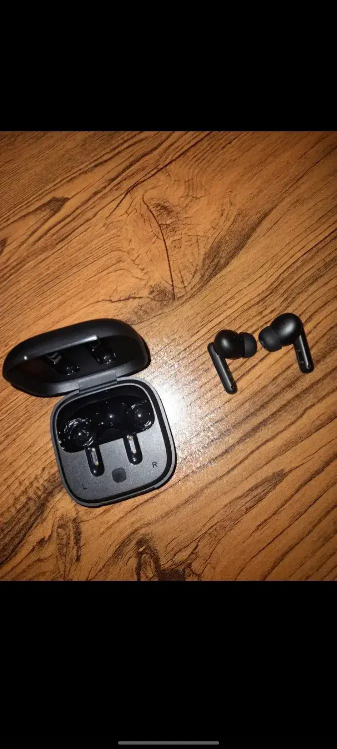 هندزفری ایرپاد بلوتوثی Qcy  کاملا سالم|لوازم جانبی موبایل و تبلت|رشت, استقامت ۱|دیوار