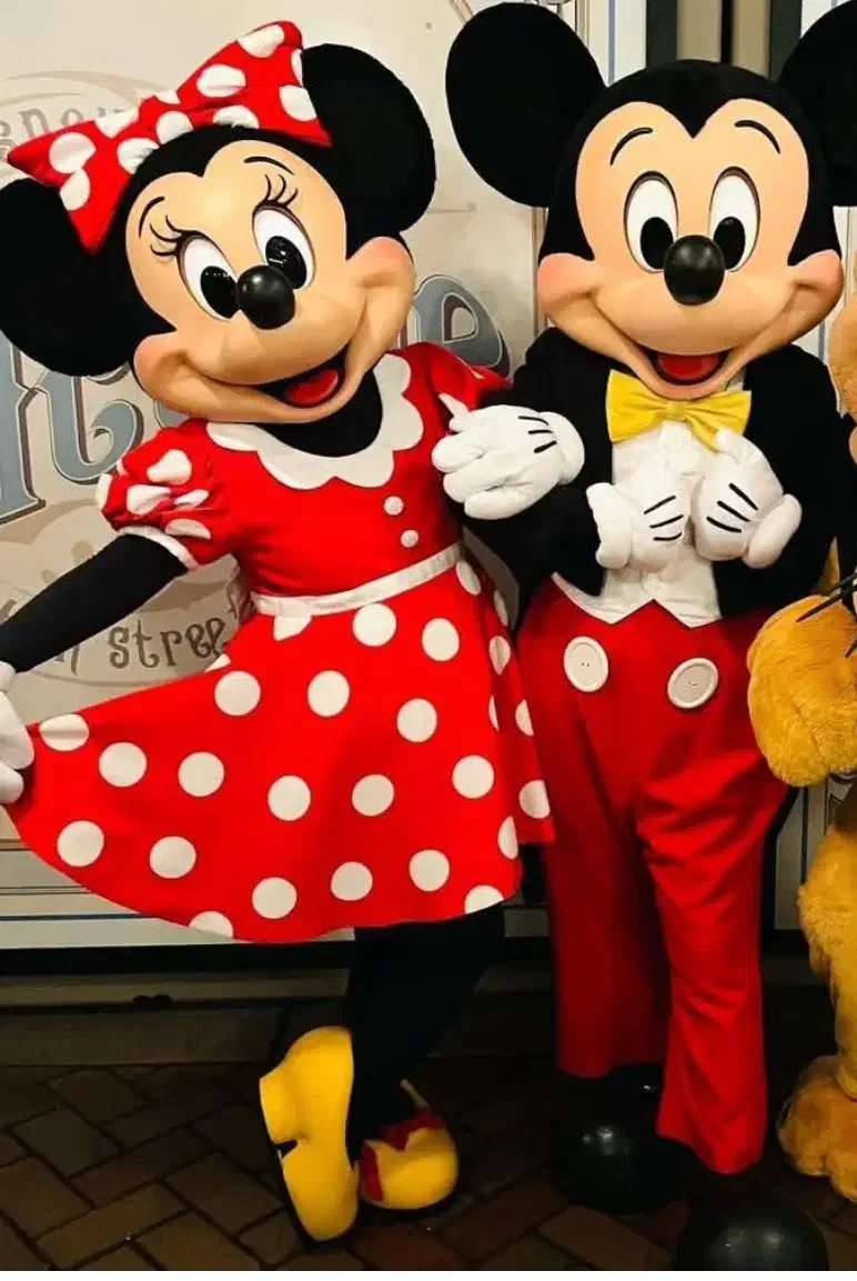 تنپوش عروسکی و گریم کودک|خدمات پذیرایی، مراسم|پرند, فاز ۲|دیوار