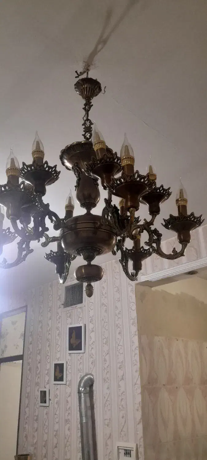 لوستر|لوستر و چراغ آویز|قدس, شهر‌قدس|دیوار