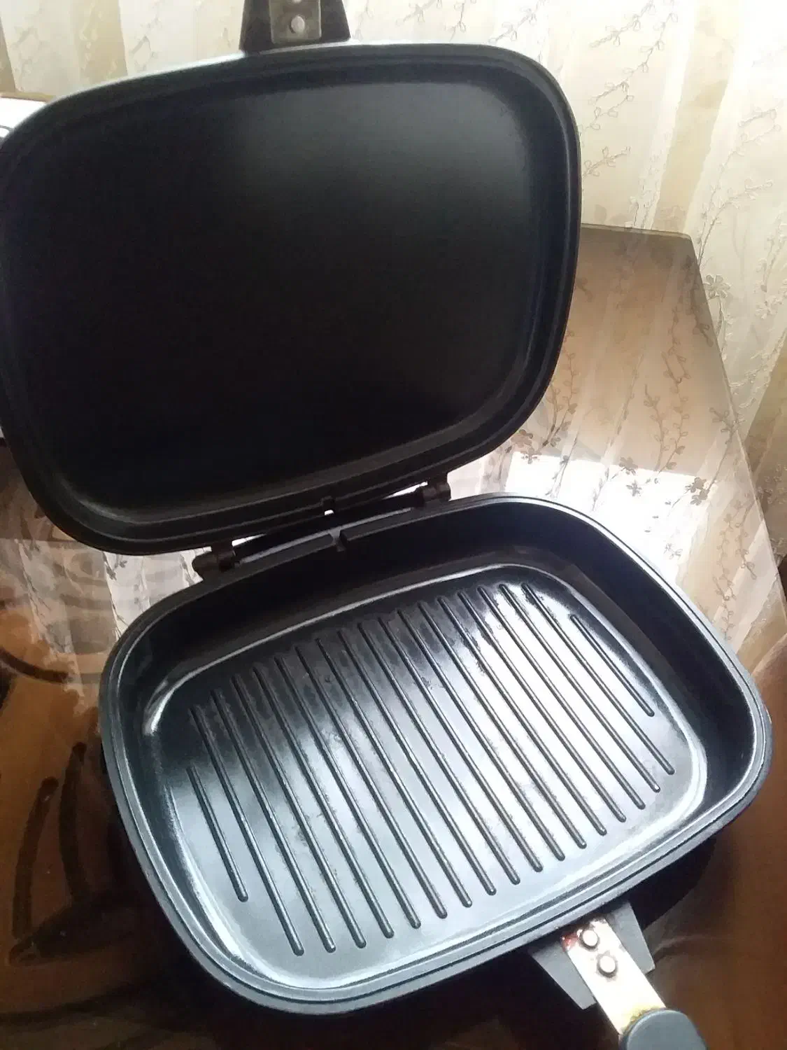 ماهیتابه دو طرفه بدون روغن|ظروف پختوپز|اردبیل, |دیوار