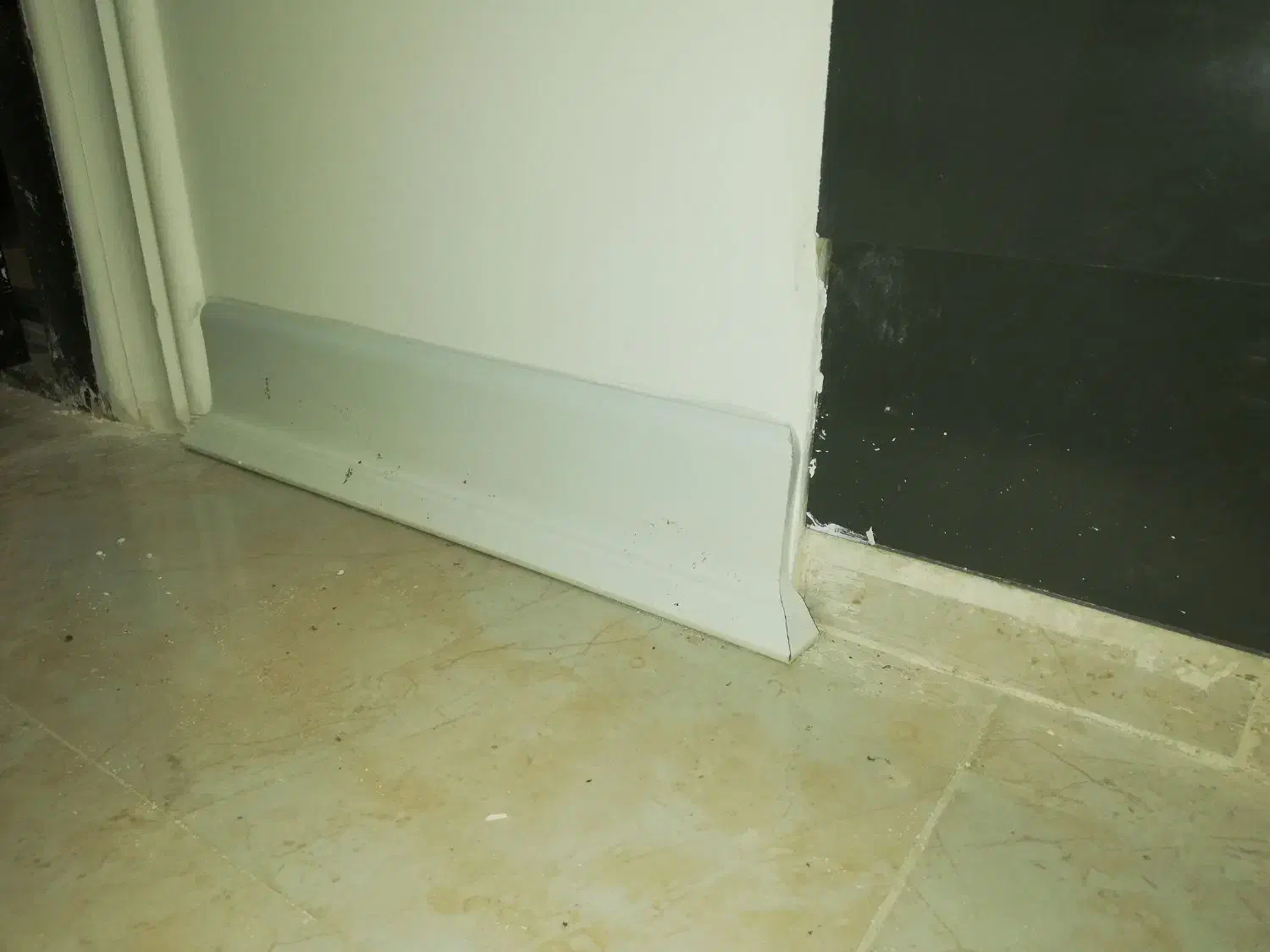 فروش و اجرای کاغذ دیواری، قرنیز، پارکت، دیوار پوش|خدمات پیشه و مهارت|برازجان, |دیوار