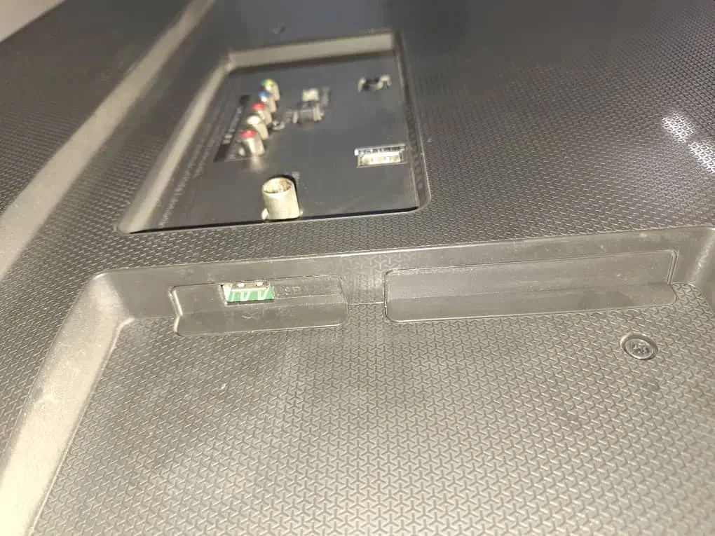 تلویزیون ال جی ۴۳ اینج ال ای دی|تلویزیون و پروژکتور|اسلام‌شهر, مظفریه|دیوار