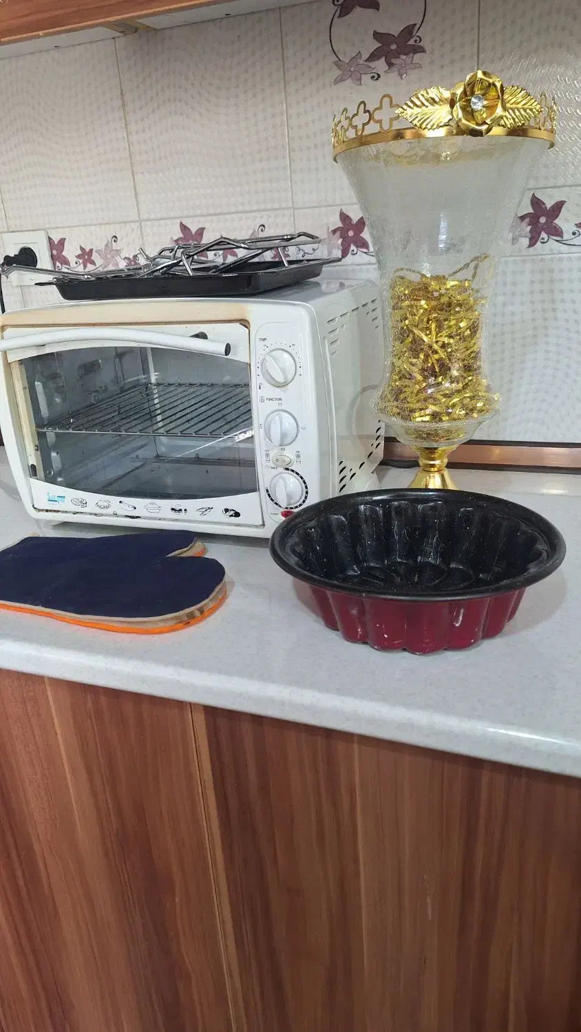 تستر. قالب کیک. دستکش و گلدان|اجاق گاز و لوازم برقی پختوپز|سیرجان, |دیوار