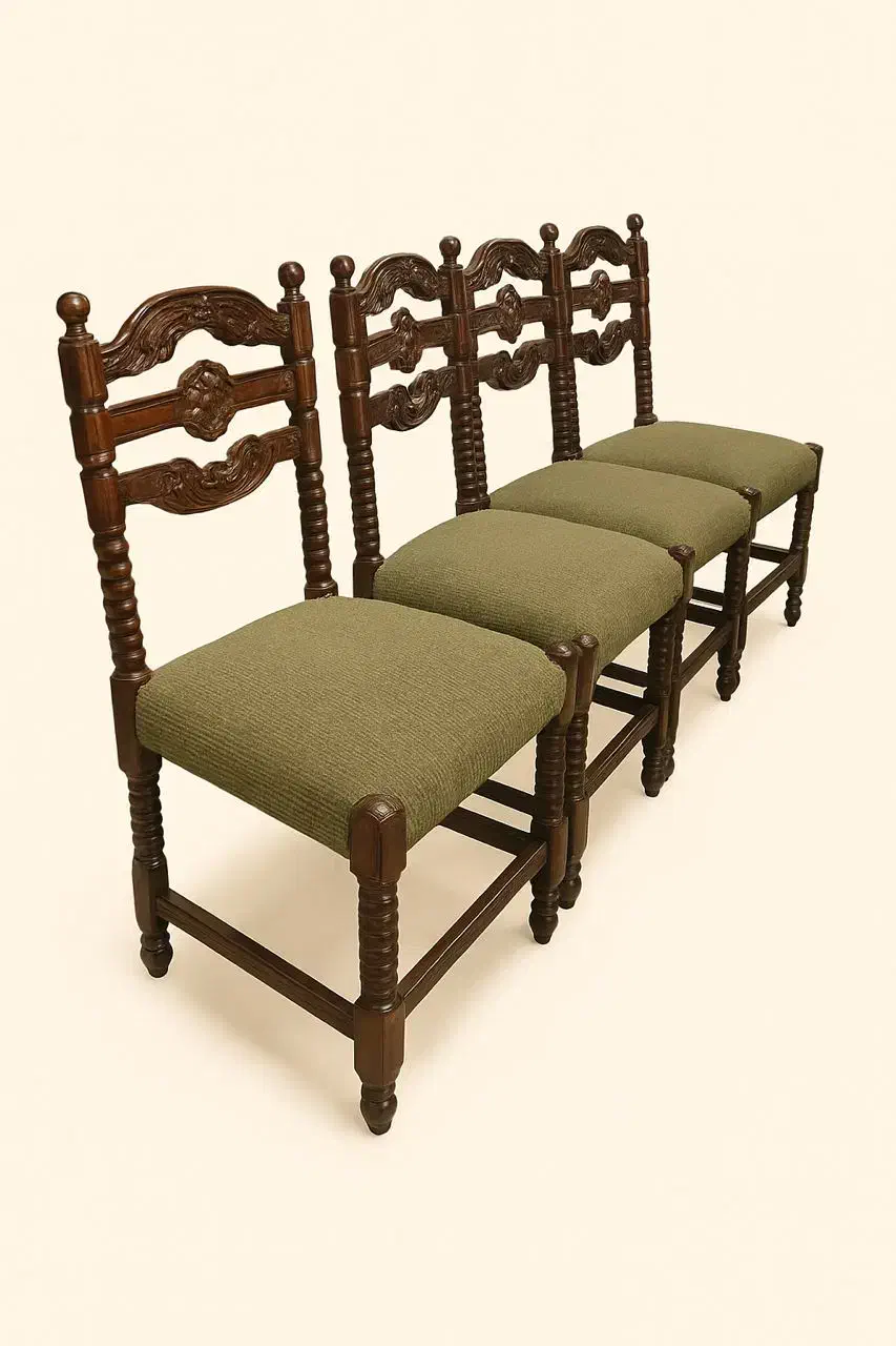 صندلی آنتیک قدیمی|کلکسیون اشیاء عتیقه|یزد, |دیوار