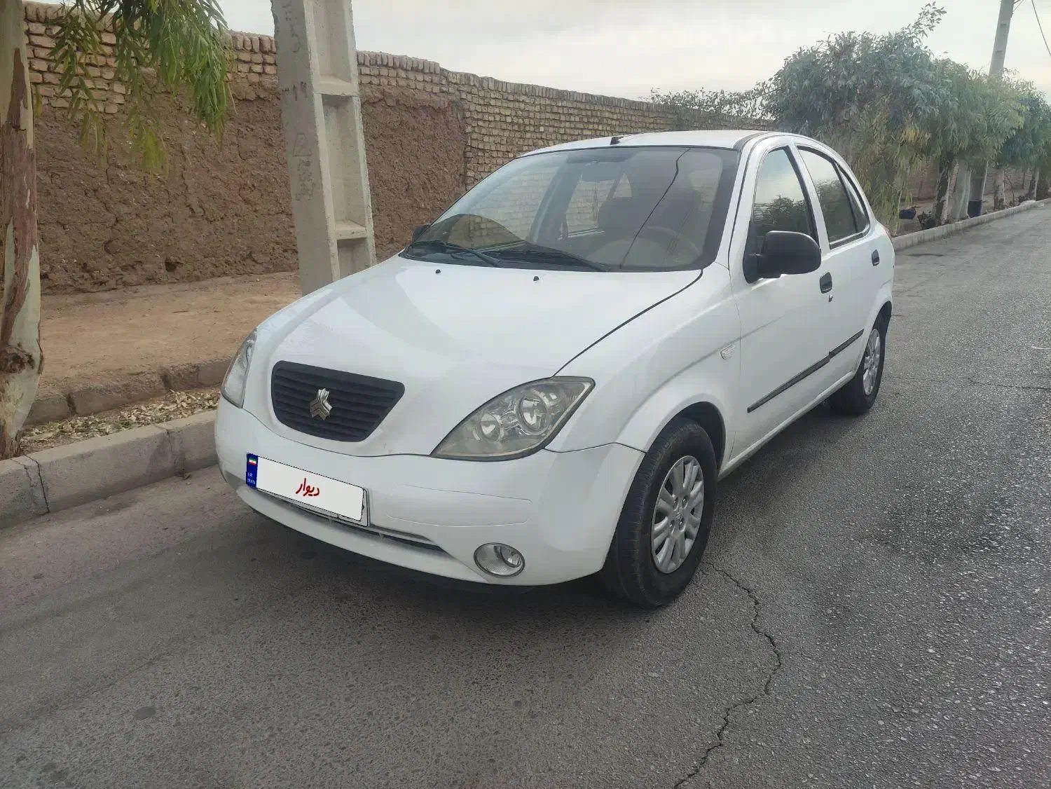 تیبا 2 بی رنگ|خودرو سواری و وانت|یزد, |دیوار