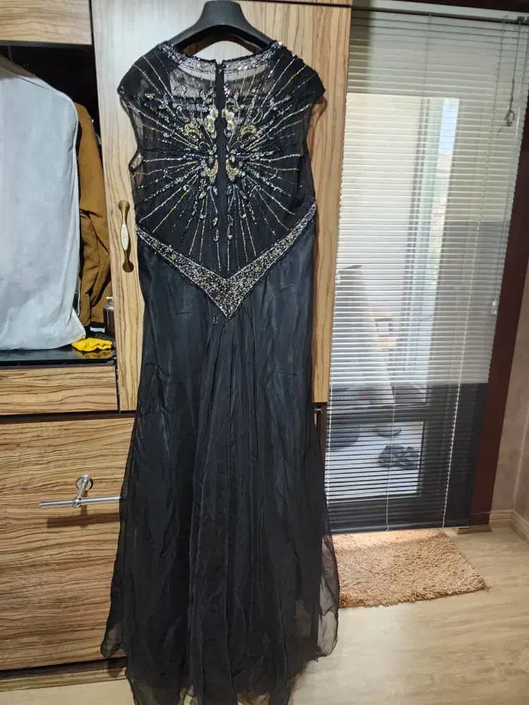 لباس شب|لباس|چابکسر, |دیوار