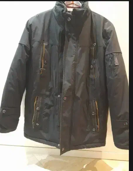 کاپشن آور کُوتی|لباس|سبزوار, عظیمیان|دیوار