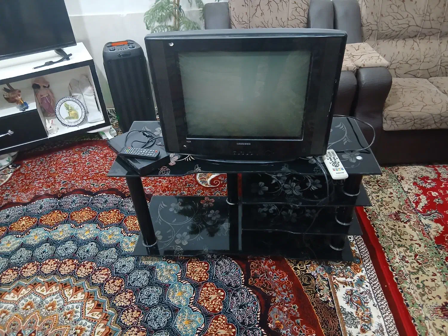 تلویزیون|تلویزیون و پروژکتور|سبزوار, کهنه آب|دیوار