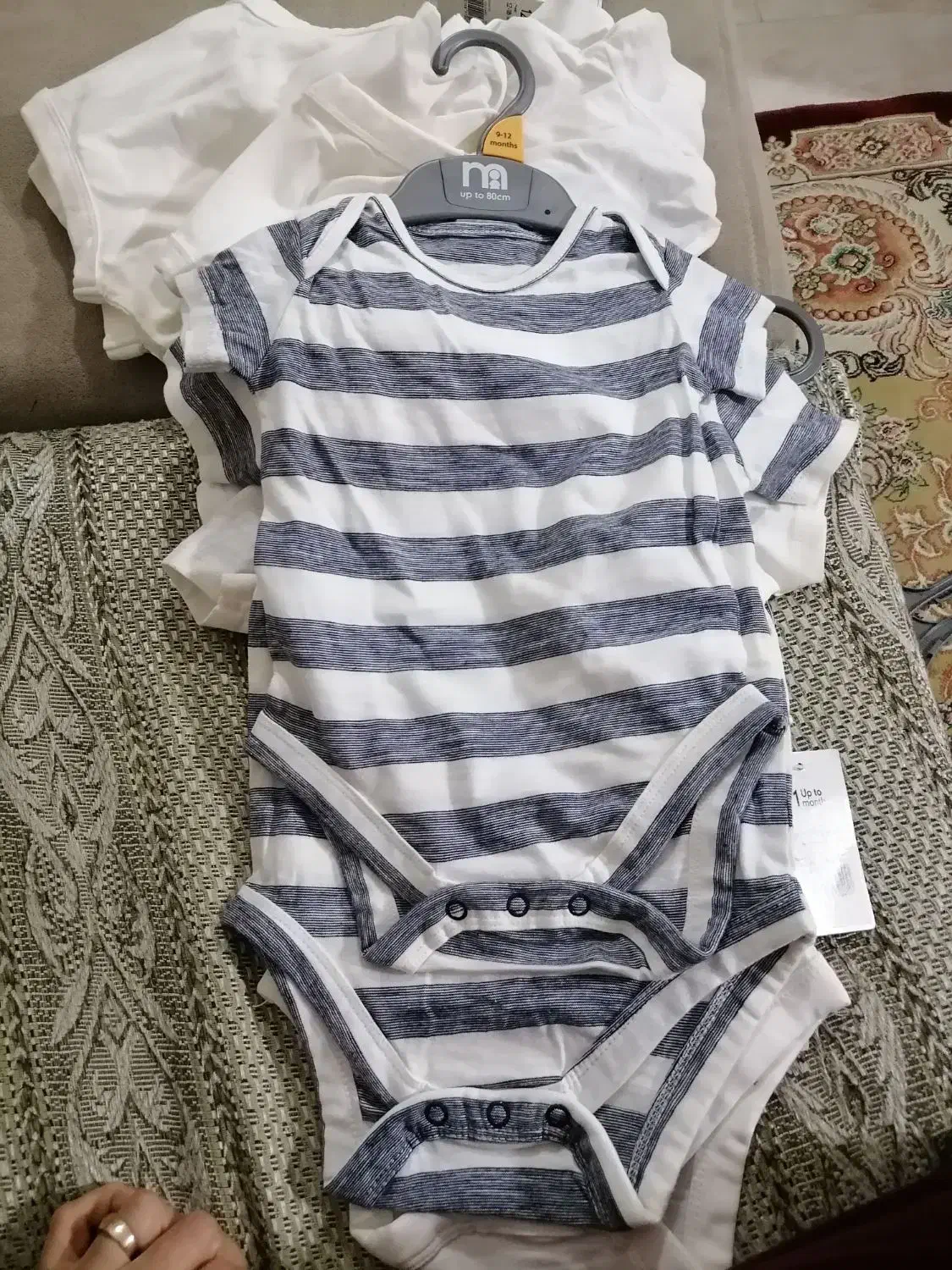 لباس نوزادی زیر دکمه ای از 1ماهگی تا یک سالگی|کفش و لباس بچه|بابل, |دیوار