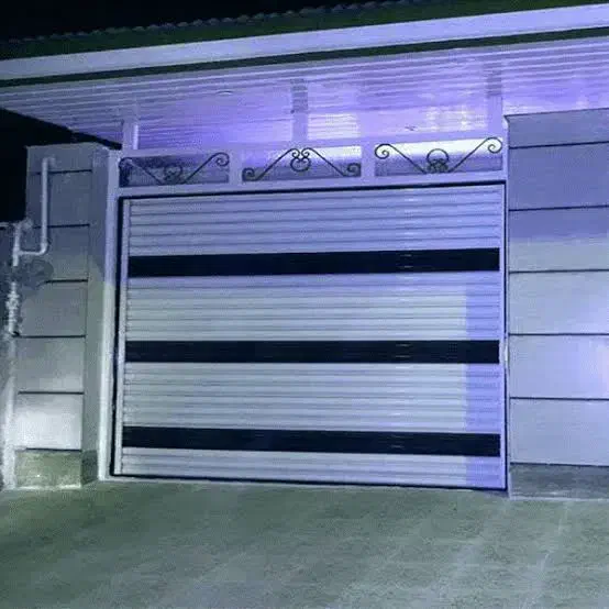 تعمیرات و نصب درب کرکره برقی با قیمت استثنای|خدمات پیشه و مهارت|اصفهان, نقش جهان|دیوار