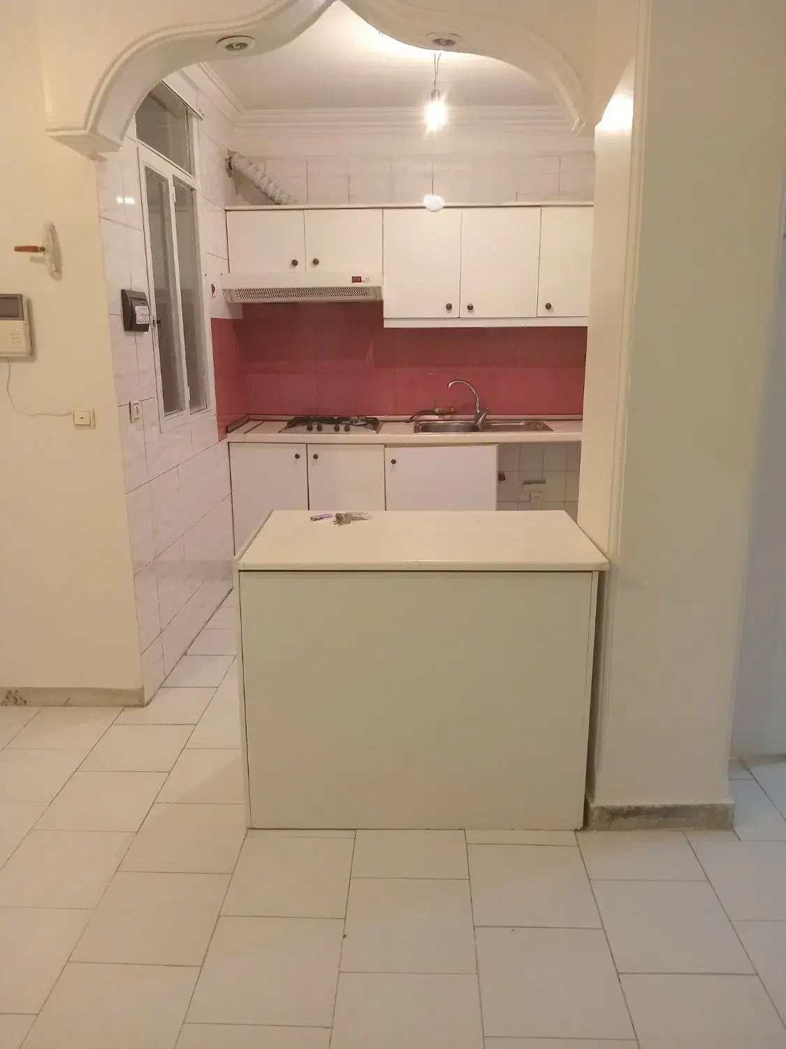 دبستان ۷۵متری ۲خوابه ۵طبقه ۴واحدی طبقه ۲