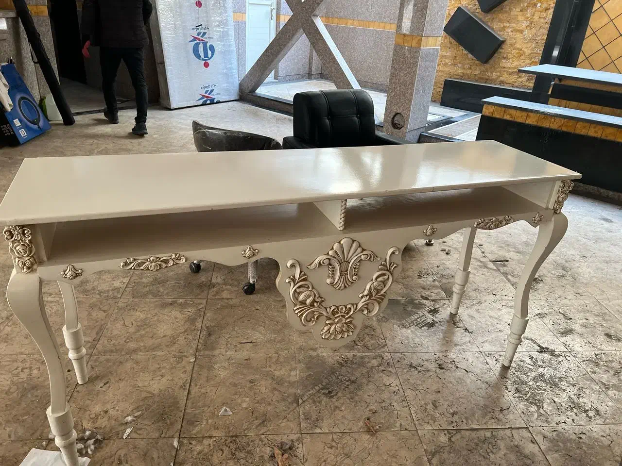 میز دونفره جهت استفاده املاک سالن و به عنوان کنسول|بوفه، ویترین، کنسول|مشهد, فردوسی|دیوار