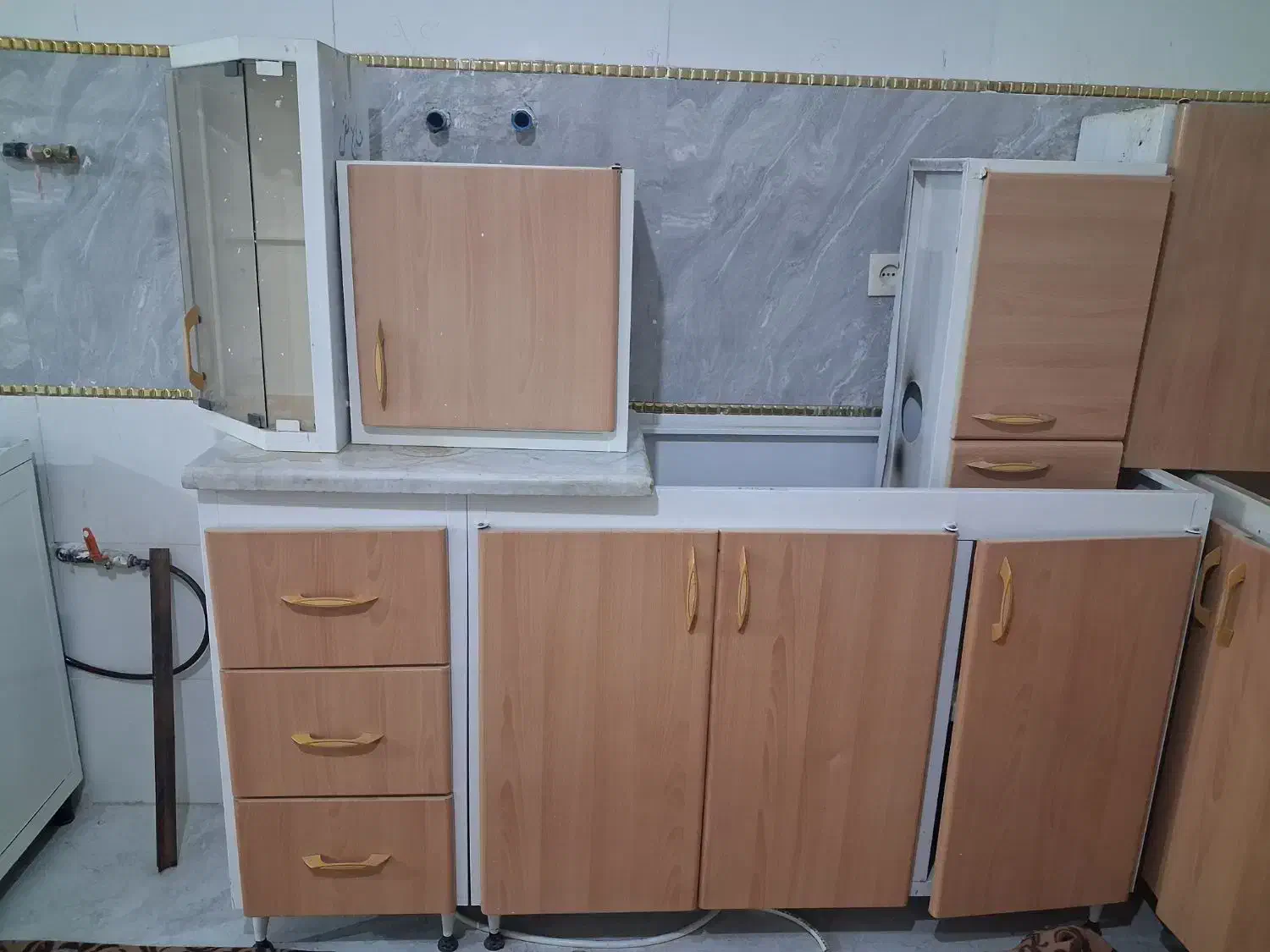 کابینت|آب‌چکان و نظم‌دهنده ظروف|قم, علی آباد سعدگان|دیوار