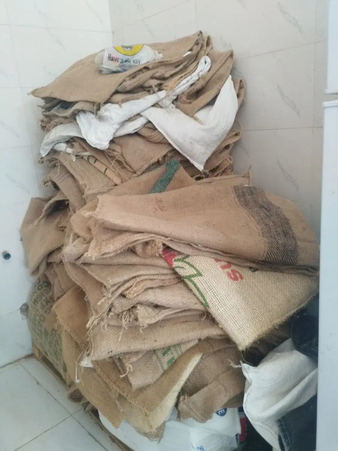 گونی کنفی|عمده‌فروشی|رشت, استقامت ۲|دیوار