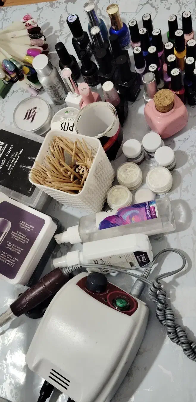 وسایل کاشت کامل نو|آرایشی، بهداشتی، درمانی|رونیز, |دیوار