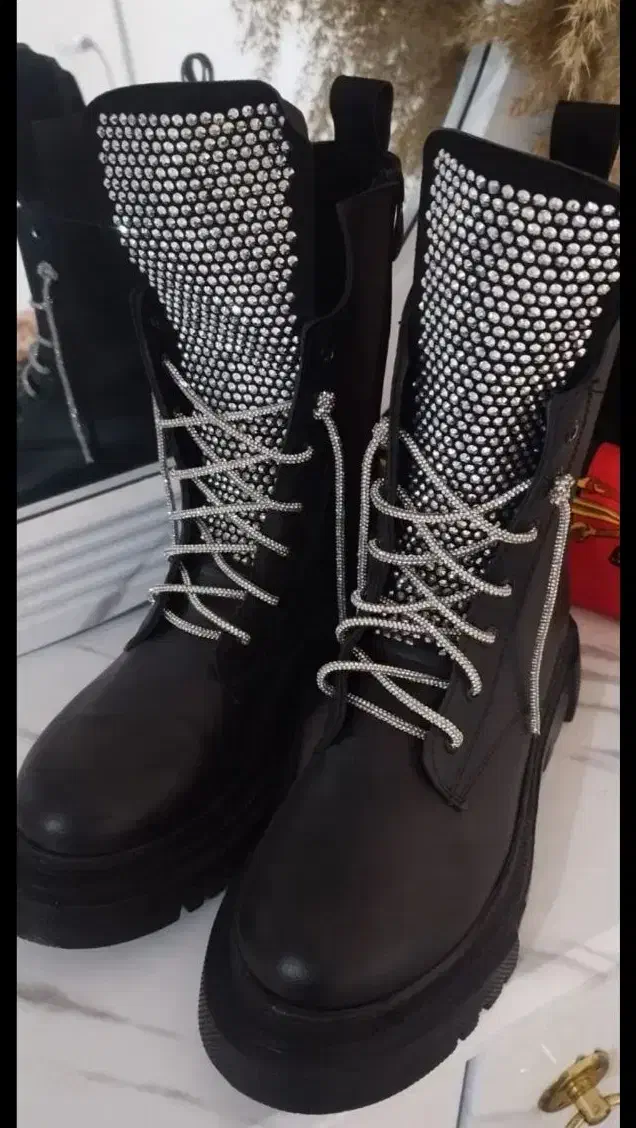 کفش|کیف، کفش، کمربند|قم, تولید دارو و یخچال|دیوار