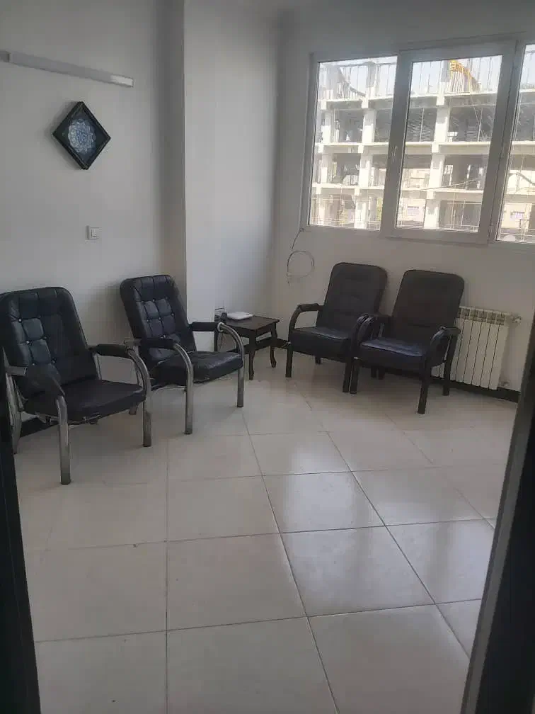 دفترکار 80متر بر اصلی پیروزی/سه راه سلیمانیه|اجارهٔ دفتر کار، اتاق اداری، مطب|تهران, دهم فروردین|دیوار
