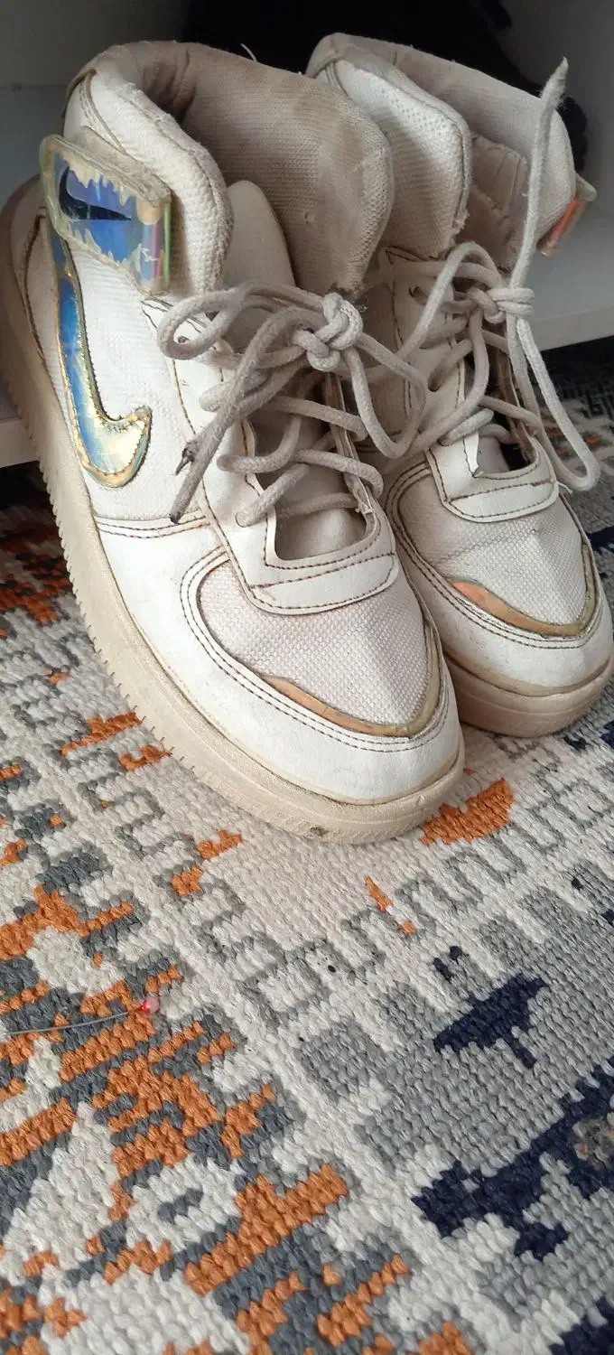 کفش دخترانه در حد نو سایز تقریبا 34.35|کیف، کفش، کمربند|سبزوار, شرق کال عیدگاه|دیوار